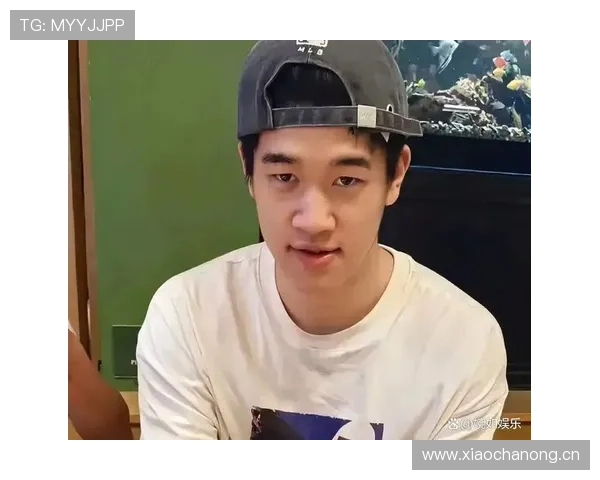 潘展乐又开始直播炫钱包了，这钱追他一天都数不过来吧？